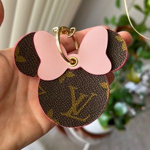 🍬SOLD🍬Louis Vuitton Minnie Mouse keychain bag charm